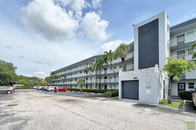443 NE 195TH Street 140, Miami, FL 33179