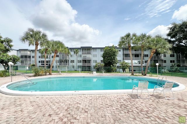 443 NE 195TH Street 140, Miami, FL 33179