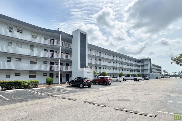 443 NE 195TH Street 140, Miami, FL 33179