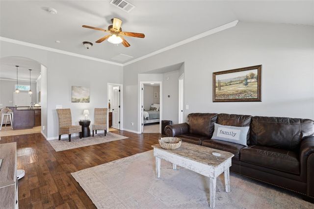 609 SW 6th Street, Oklahoma City, OK 73160