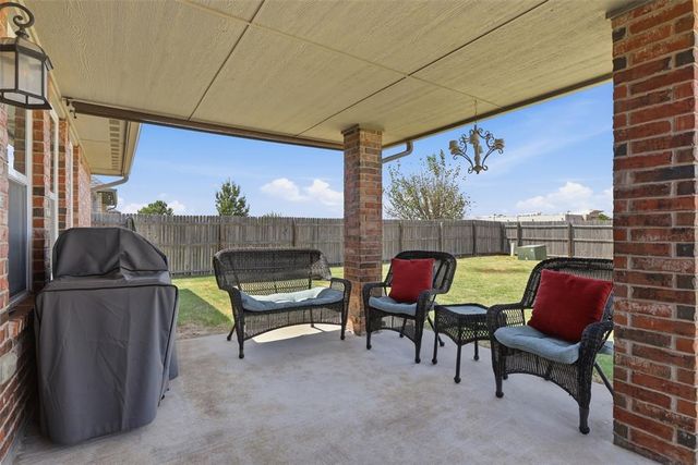 609 SW 6th Street, Oklahoma City, OK 73160