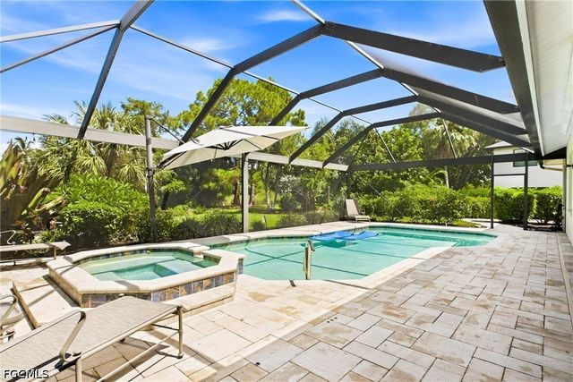 40 Timberland CIR N, Fort Myers, FL 33919