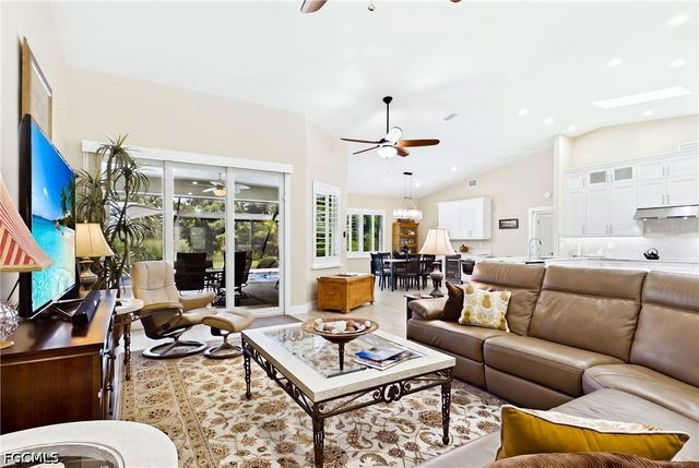 40 Timberland CIR N, Fort Myers, FL 33919