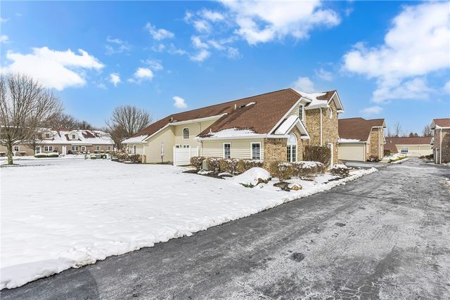 79 Nicholas Dr, Brighton Twp, PA 15009