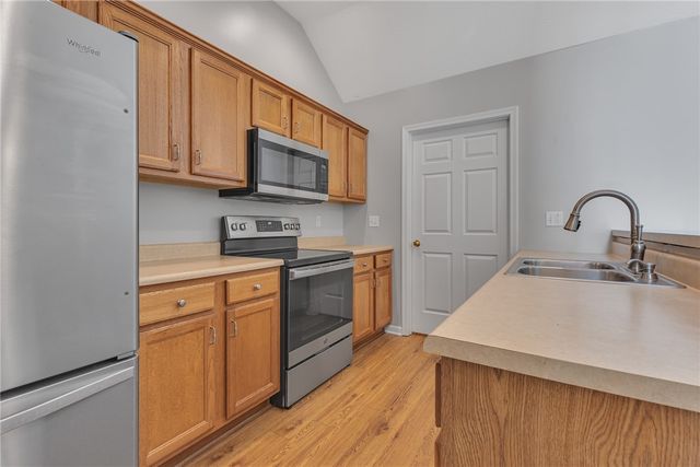 79 Nicholas Dr, Brighton Twp, PA 15009