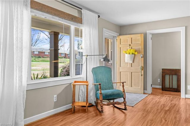 4056 Beaver Brook Road, Clemmons, NC 27012