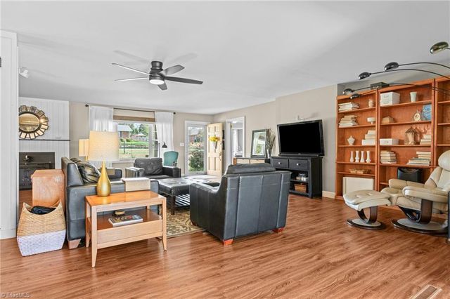 4056 Beaver Brook Road, Clemmons, NC 27012