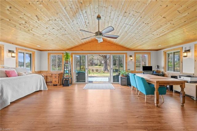 4056 Beaver Brook Road, Clemmons, NC 27012