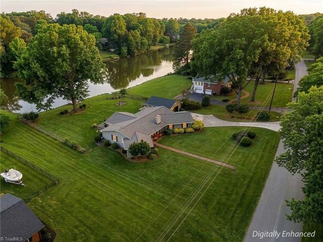 4056 Beaver Brook Road, Clemmons, NC 27012