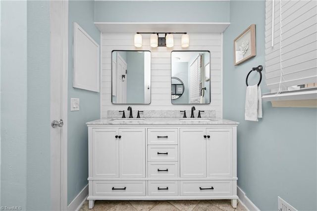 4056 Beaver Brook Road, Clemmons, NC 27012