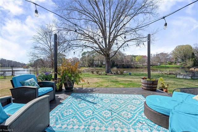 4056 Beaver Brook Road, Clemmons, NC 27012