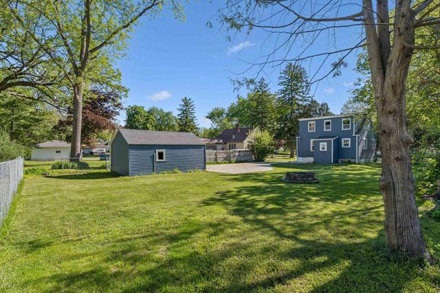 2603 Cedar Heights Drive, Cedar Falls, IA 50613