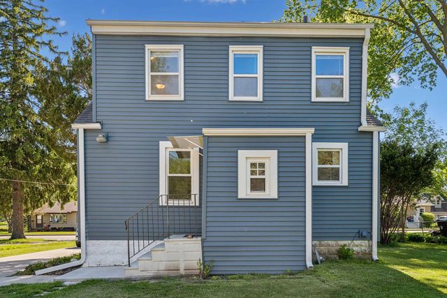 2603 Cedar Heights Drive, Cedar Falls, IA 50613