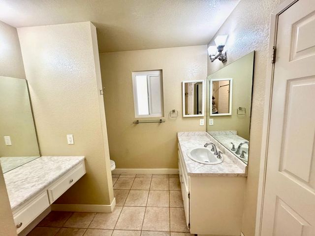 2231 N Los Alamos Road, Palm Springs, CA 92262
