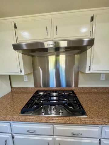 2231 N Los Alamos Road, Palm Springs, CA 92262