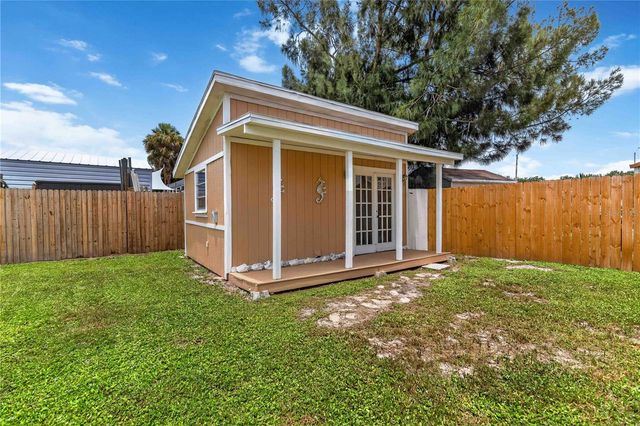 4620 3RD AVENUE W, Palmetto, FL 34221