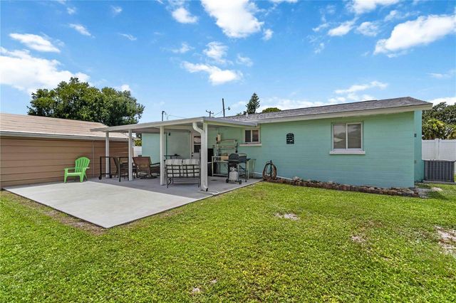 4620 3RD AVENUE W, Palmetto, FL 34221