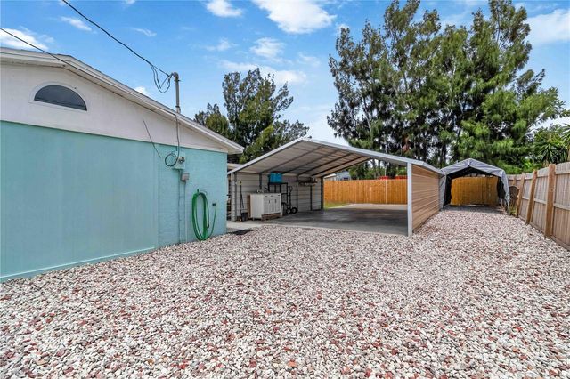 4620 3RD AVENUE W, Palmetto, FL 34221