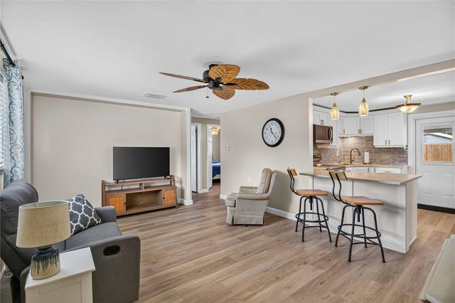 4620 3RD AVENUE W, Palmetto, FL 34221