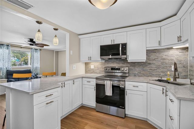 4620 3RD AVENUE W, Palmetto, FL 34221