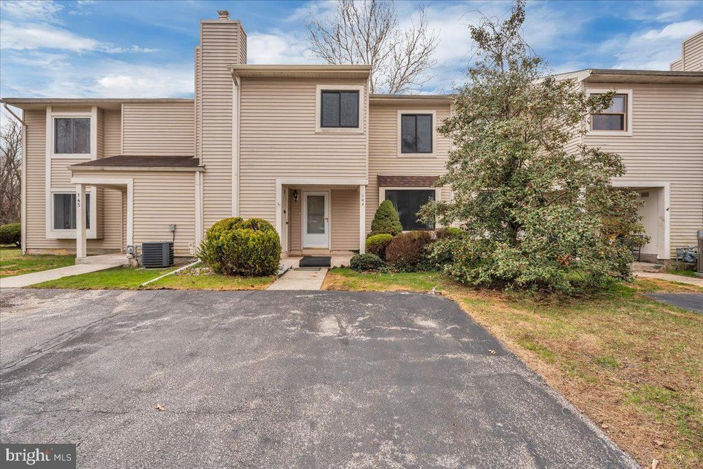 144 BRIAR CT, Marlton, NJ 08053
