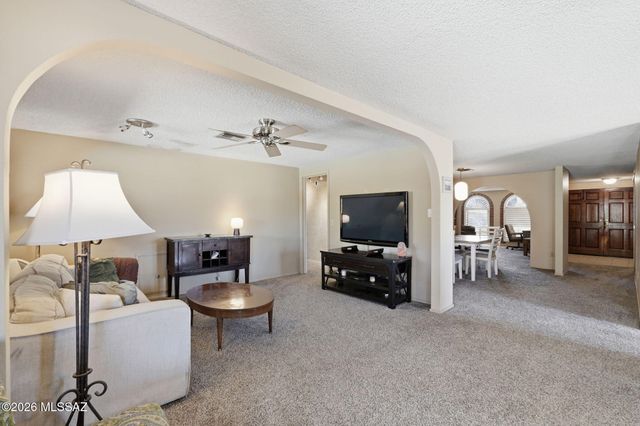 694 N Colette Circle, Tucson, AZ 85748