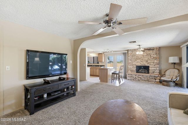 694 N Colette Circle, Tucson, AZ 85748