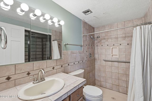 694 N Colette Circle, Tucson, AZ 85748