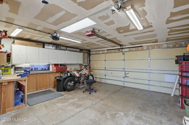 694 N Colette Circle, Tucson, AZ 85748