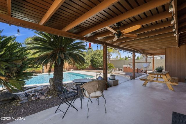 694 N Colette Circle, Tucson, AZ 85748