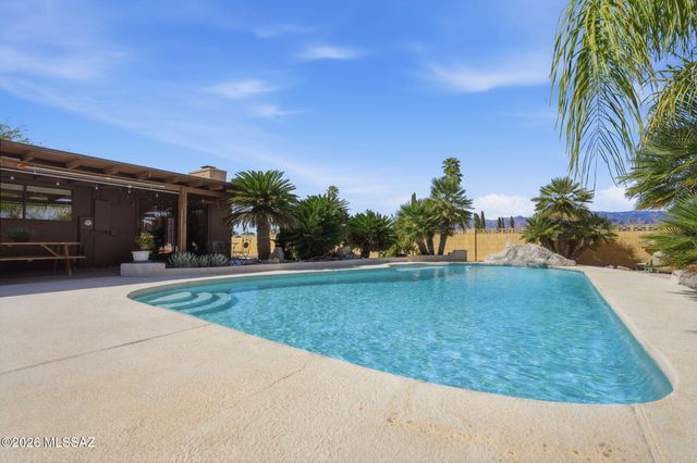 694 N Colette Circle, Tucson, AZ 85748