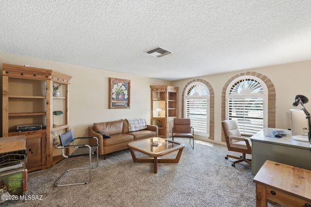 694 N Colette Circle, Tucson, AZ 85748