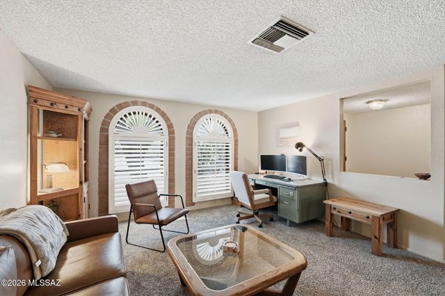 694 N Colette Circle, Tucson, AZ 85748