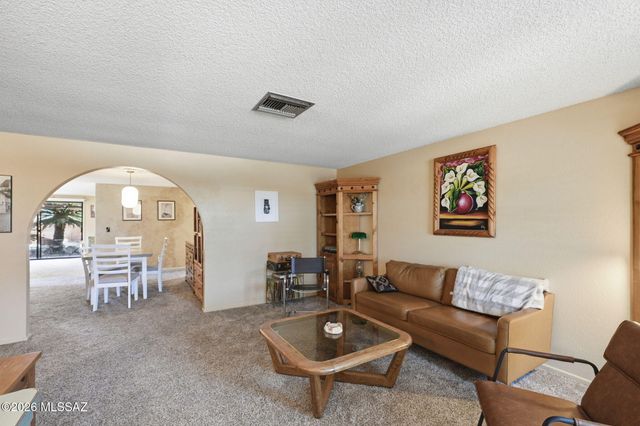 694 N Colette Circle, Tucson, AZ 85748