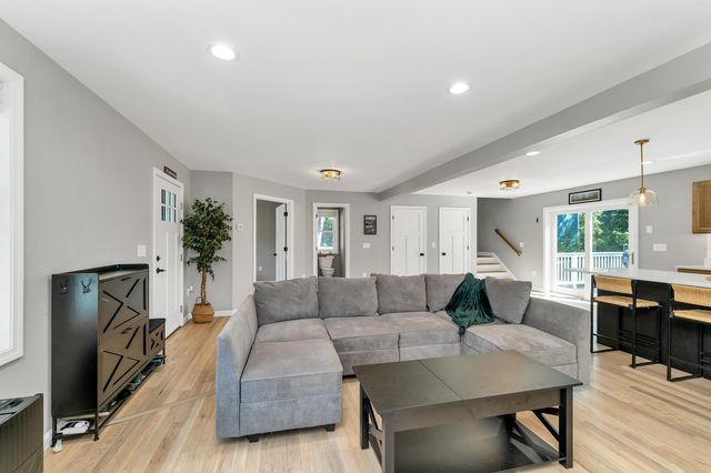 22 Birch Drive, Sandown, NH 03873