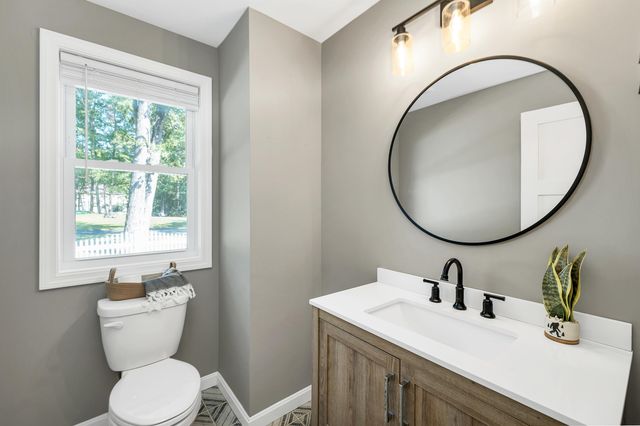 22 Birch Drive, Sandown, NH 03873