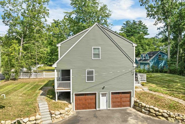 22 Birch Drive, Sandown, NH 03873