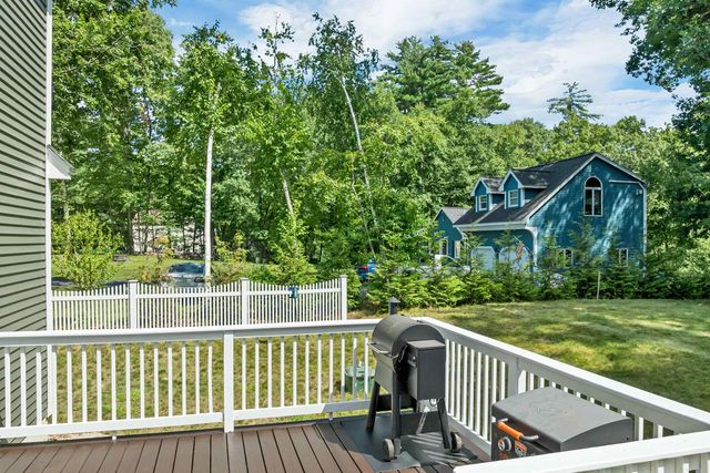 22 Birch Drive, Sandown, NH 03873