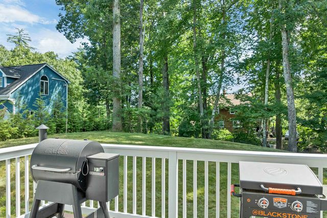 22 Birch Drive, Sandown, NH 03873