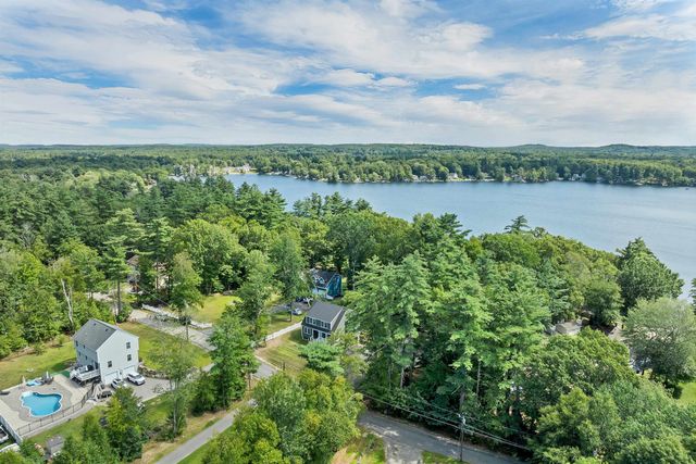 22 Birch Drive, Sandown, NH 03873
