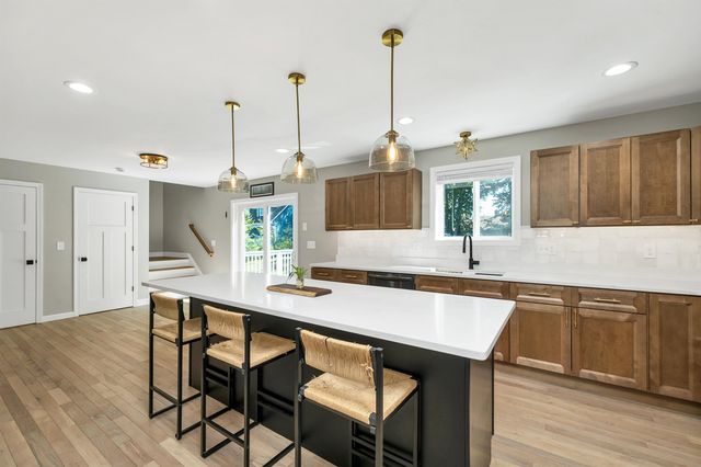 22 Birch Drive, Sandown, NH 03873