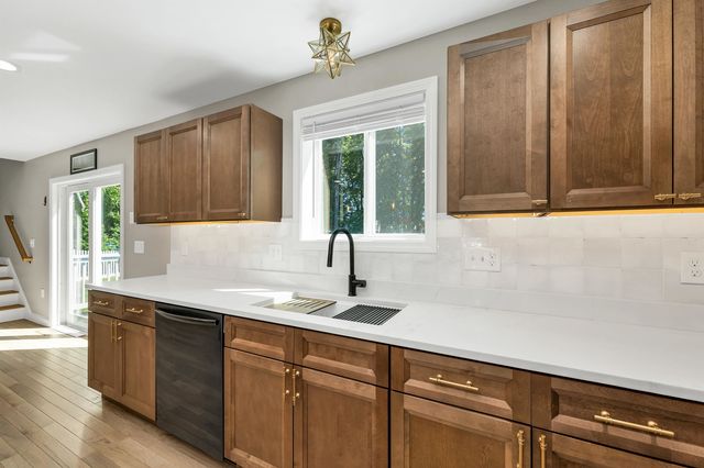 22 Birch Drive, Sandown, NH 03873