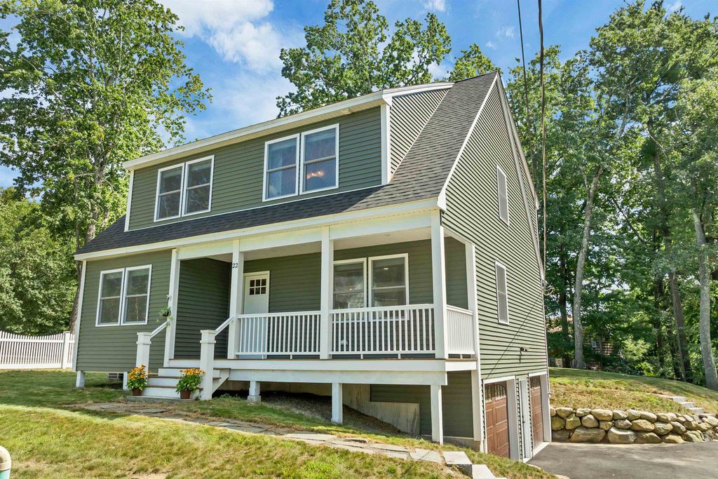 22 Birch Drive, Sandown, NH 03873