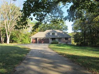 26311 Westlake Drive, Harrisonville, MO 64701