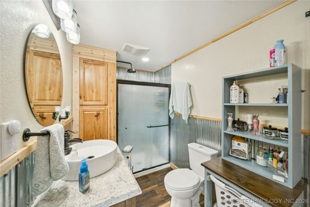 20665 S Carefree Drive, Claremore, OK 74019