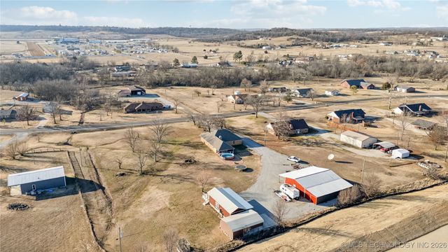 20665 S Carefree Drive, Claremore, OK 74019