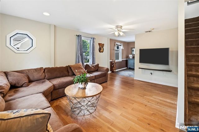 72 Forest Avenue, Hawthorne, NJ 07506