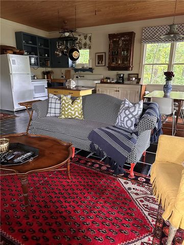 215 Ridge Road, Westminster, SC 29693