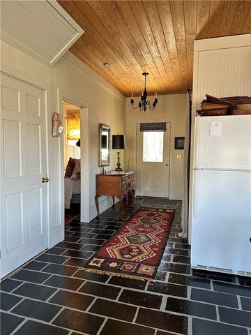 215 Ridge Road, Westminster, SC 29693