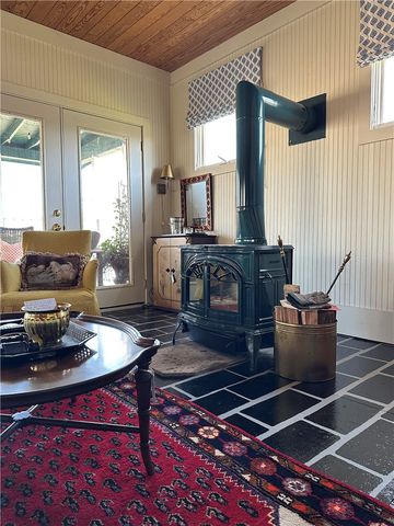 215 Ridge Road, Westminster, SC 29693